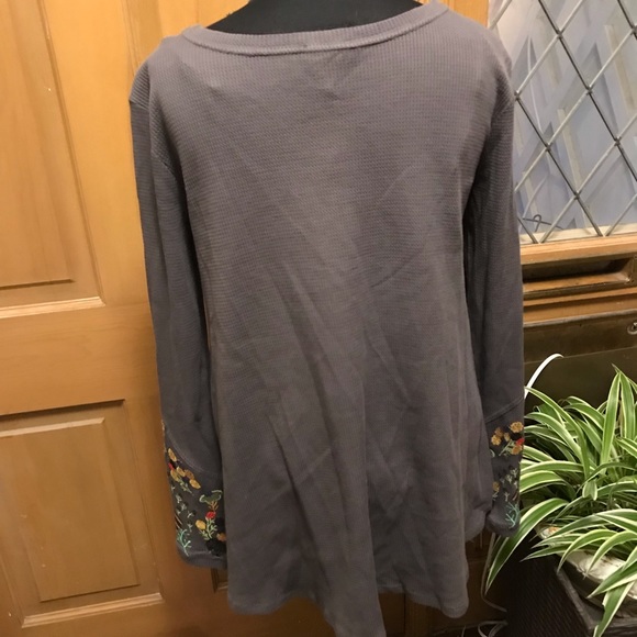 Umgee high low embroidered waffle weave tu… - Picture 5 of 7